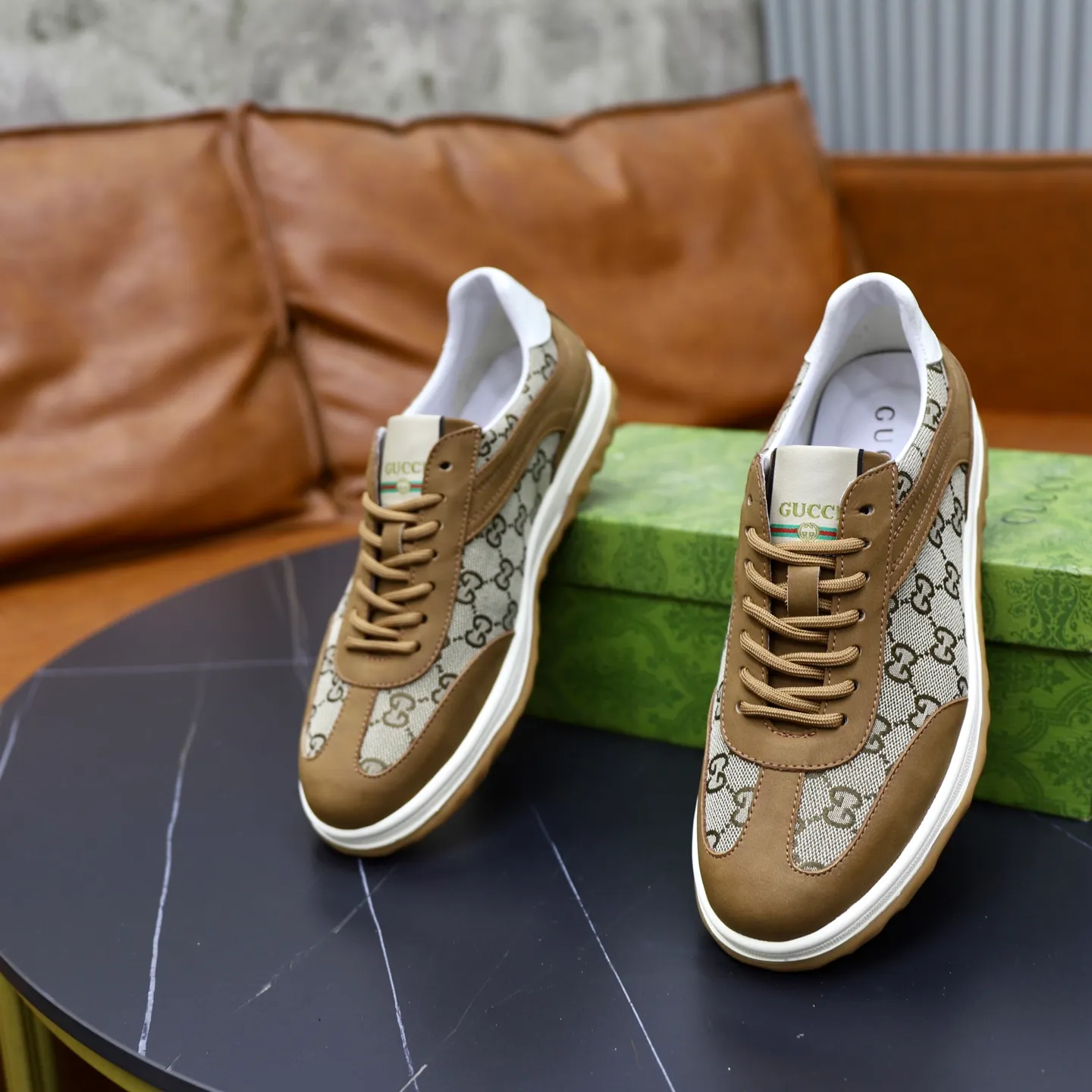 Men's shoes: 440💰🙅‍♂️🙅‍♂️🙅‍♂️ Brand: GUCCI Standard code: 38–44 (45 can be customized) Grade: Same as the official website Material: Original cowhide fabric Comfortable pigskin lining Lightweight wear-resistant outsole Style category: Men's fashionable casual shoes and boots Running sneakers Distinguished luxury brand elements Top luxury Color: actual picture color